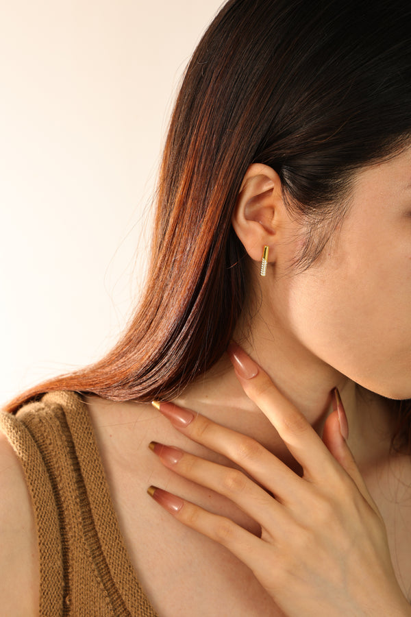 FE2849 925 Sterling Silver Cubic Zirconia Bar Stud Earring