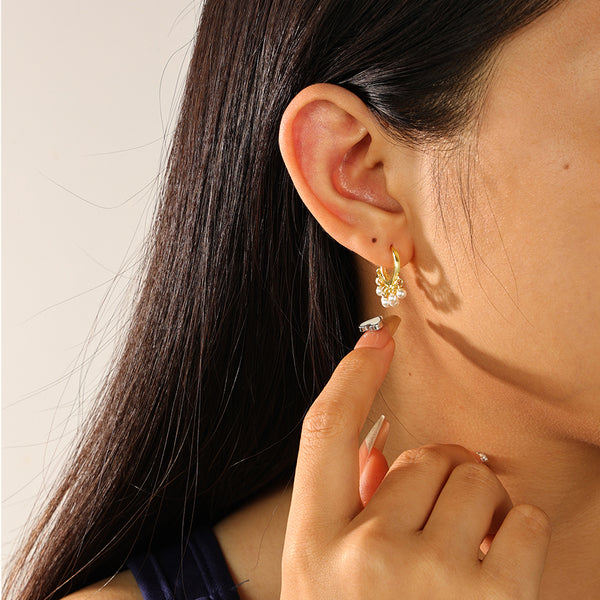 FE2424 925 Sterling Silver Shell Pearl Dangle Hoop Earrings