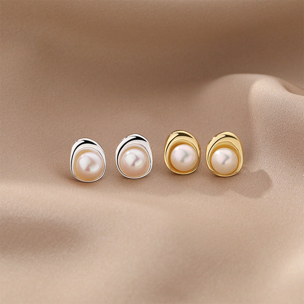 FE2692 Shell Pearl Stud Earrings