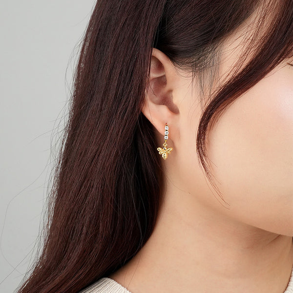 FE2496 925 Sterling Silver Dainty Bee CZ Stone Dangle Hoop Earrings