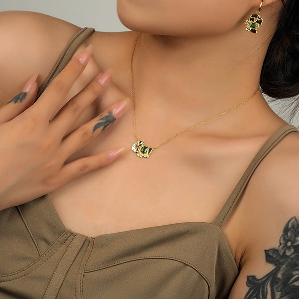 FX1016 925 Sterling Silver Irregular Textured Baguette CZ Pendant Necklace