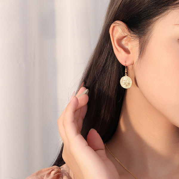 FE2498 925 Sterling Silver Coin Face Dangle Earrings
