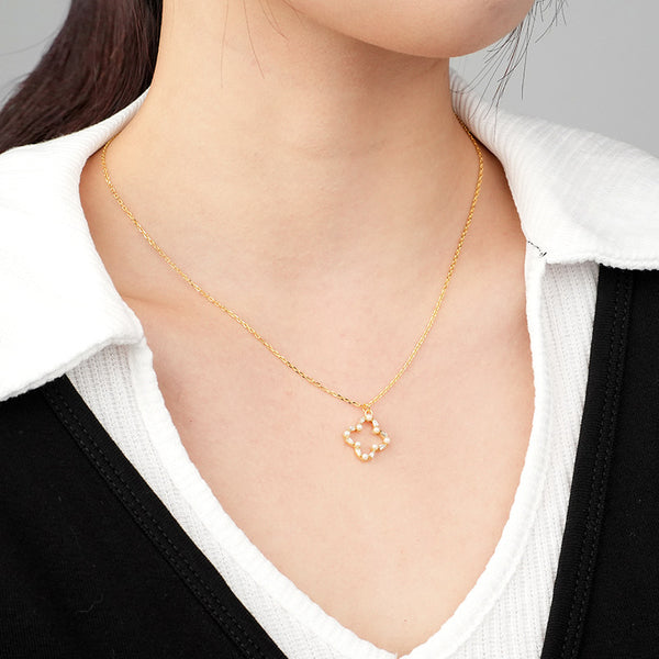 FX1080 925 Sterling Silver Zircon Openwork Clover Necklace