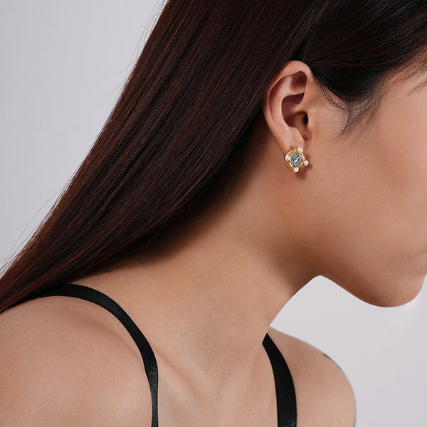 FE2657 925 Sterling Silver Vintage Embossed Bird Coin Stud Earrings