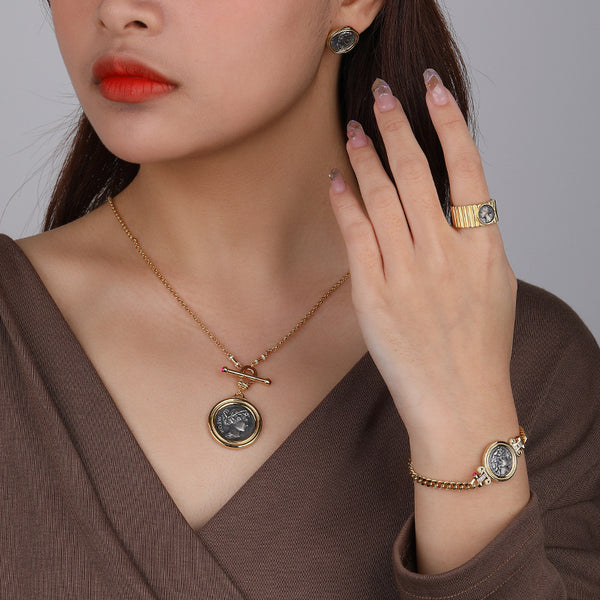 FX1079 925 Sterling Silver Portrait Coin Pendant Necklace