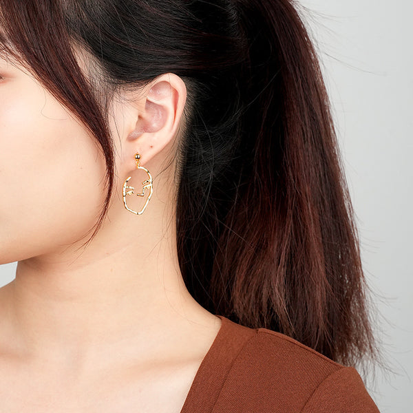 FE2663 925 Sterling Silver Retro Hollow Abstract Face Stud Earrings