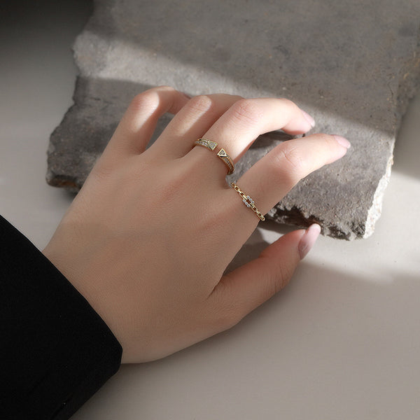 FJ0872 925 Sterling Silver Interlocked CZ Ring