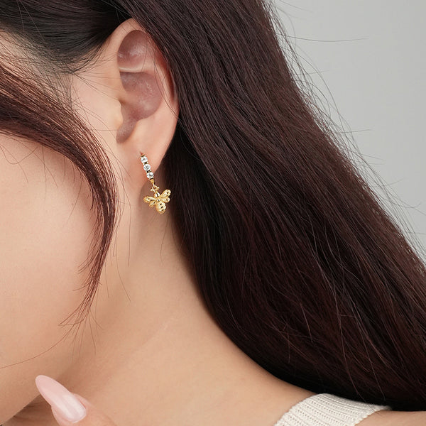 FE2496 925 Sterling Silver Dainty Bee CZ Stone Dangle Hoop Earrings