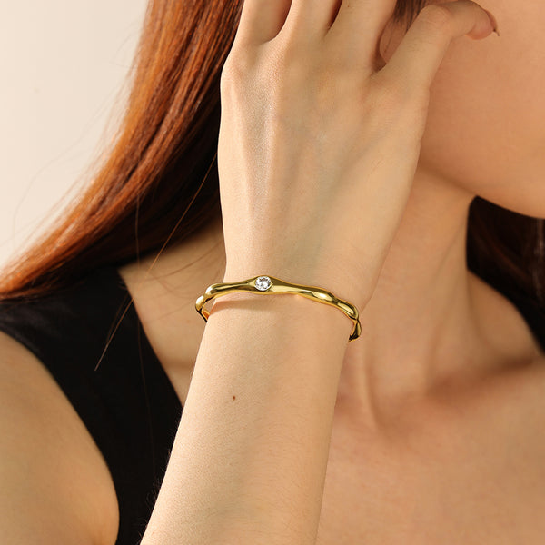 VFS0007 VFS0027 Curved CZ Open Bangle Bracelet