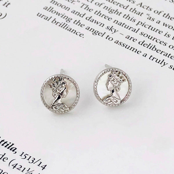 FE2474 925 Sterliang Silver Queen's Portrait Pearl Onyx Stud Earring
