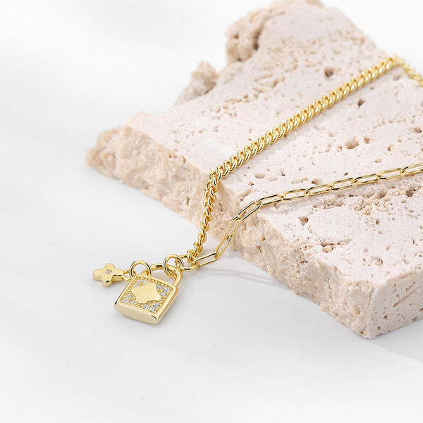 FS0344 925 Sterling Silver Zircon Lock Clover Bracelet