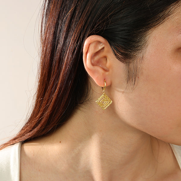 FE2362 925 Sterling Silver Geometry Twisted Rhombus Earrings