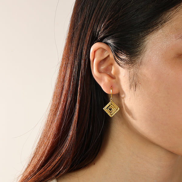 FE2362 925 Sterling Silver Geometry Twisted Rhombus Earrings