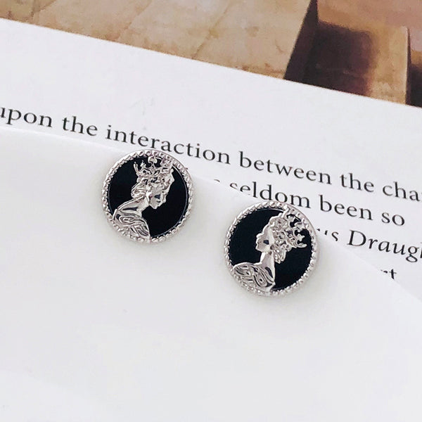 FE2474 925 Sterliang Silver Queen's Portrait Pearl Onyx Stud Earring