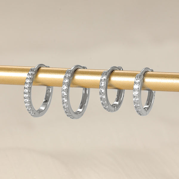 FE0038 Classic Claw Setting Cubic Zirconia Huggies