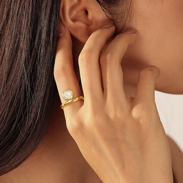 VFJ0401 Mother Of Pearl Ring