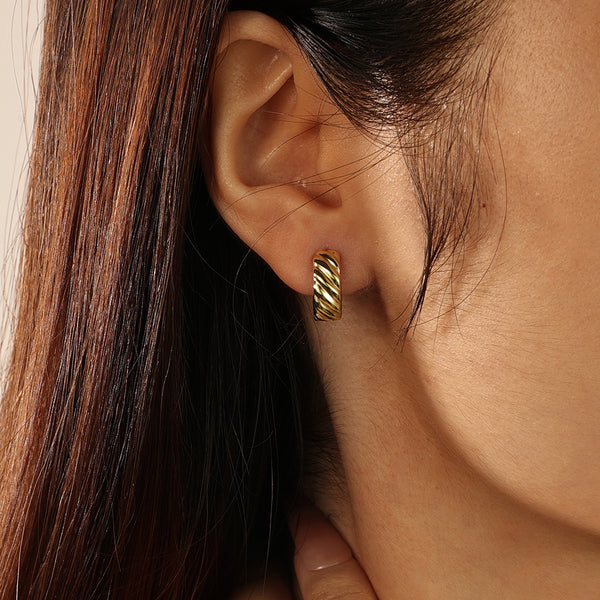 FE2073 925 Sterling Silver Charlotte Bold Huggie Hoop Earrings