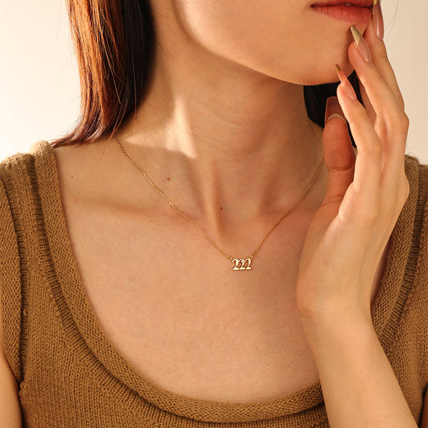 VFX0028 Capital Letter Pendant Necklace