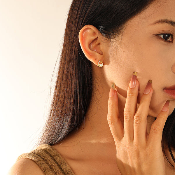 VFE0049 Pear Shape CZ Stud Earrings