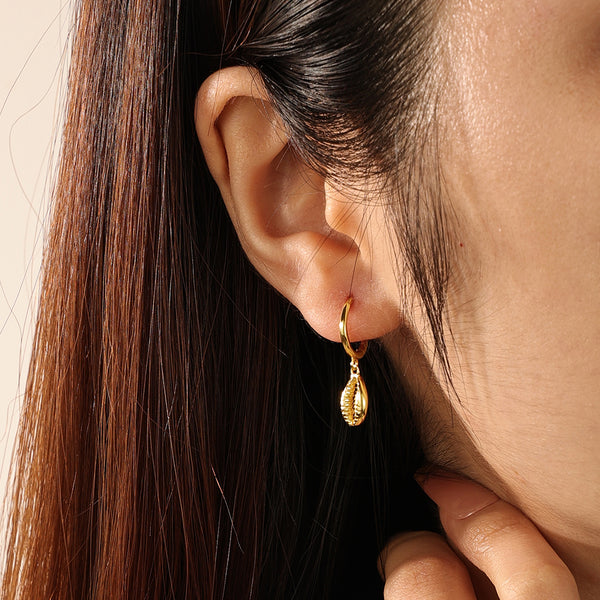 FE2100 925 Sterling Silver Classic Shell Dangle Earrings
