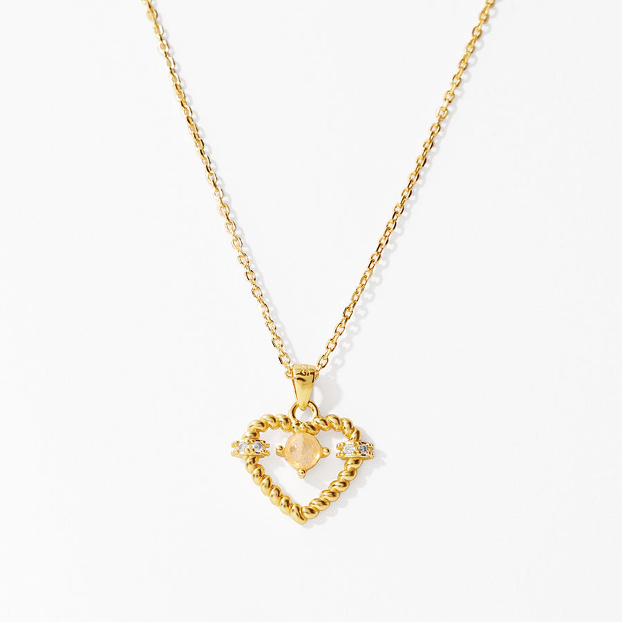 VFN0111 Moonstone Heart Pendnat Necklace
