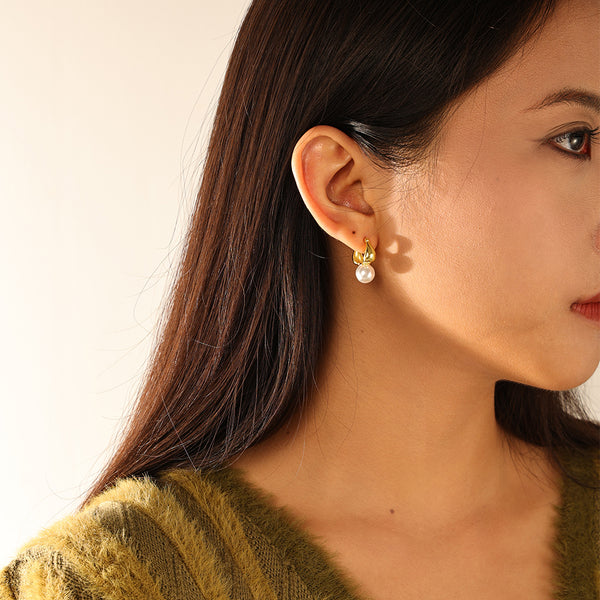 FE3185 Shell Pearl Chunky Hoop Earring