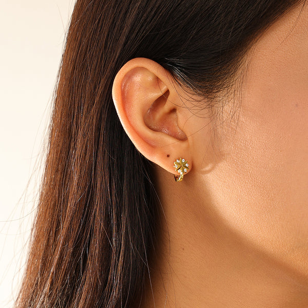 FE3114 Snowflower CZ Hoop Earring