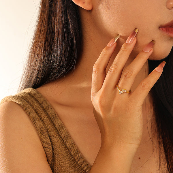 VFJ0064 Zirconia Wedding Ring