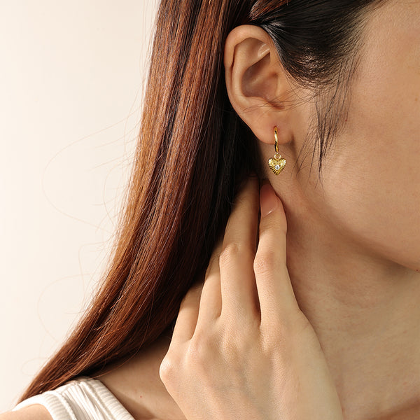 FE2126 925 Sterling Silver Cubic Zirconia Heart Dangle Earrings