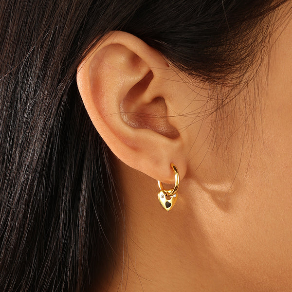 FE2090 925 Sterling Silver Black Enamel Zirconia Heart Dangle Hoop Earrings