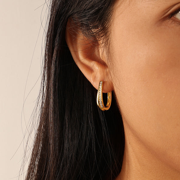 FE2084 U Shape Teist Cubic Zirconia Hoop Earrings