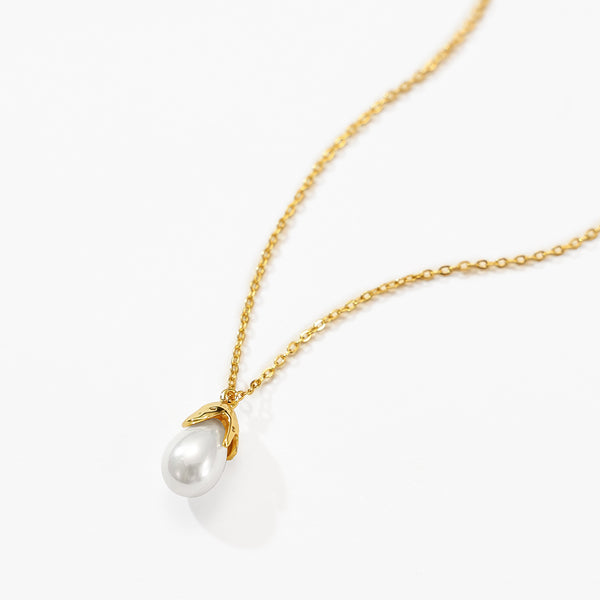 VFX0083 Pearl Necklace