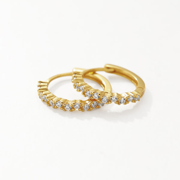 FE3196 Minimalist Cubic Zirconia Hoop Earring