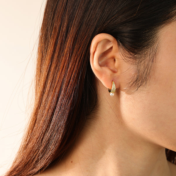 FE2806 925 Sterling Silver Shell Pearl Hoop Earrings