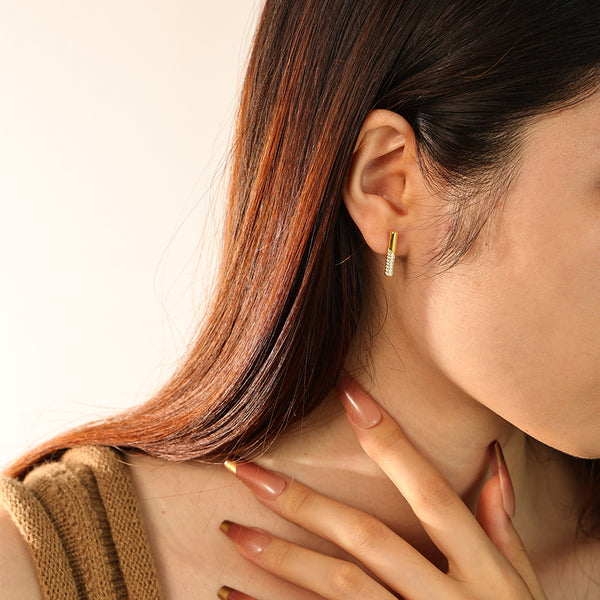 FE2849 925 Sterling Silver Cubic Zirconia Bar Stud Earring