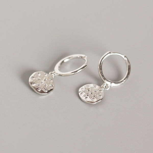 YHE0131 925 Sterling Silver Hammered Coin CZ Dangle Earring