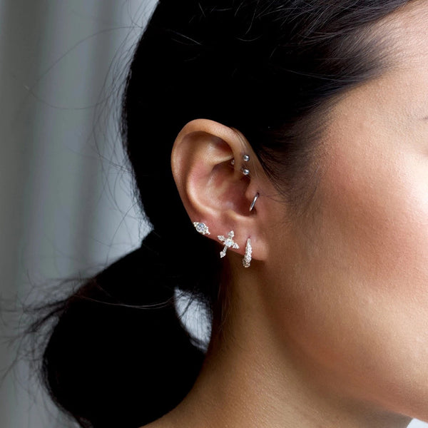 FE0165 Opulent Cross Stud Earrings