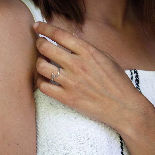 FJ0200 925 Sterling Silver Wavy Ring