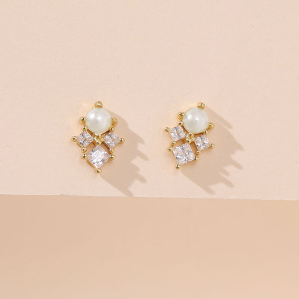 YHE0470 925 Sterling Silver Cubic Zirconia & Pearl Women Stud Earring