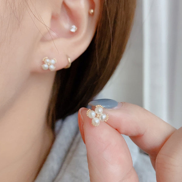 PE0092 925 Sterling Silver Quartet Plump Pearls Flower Stud Earrings