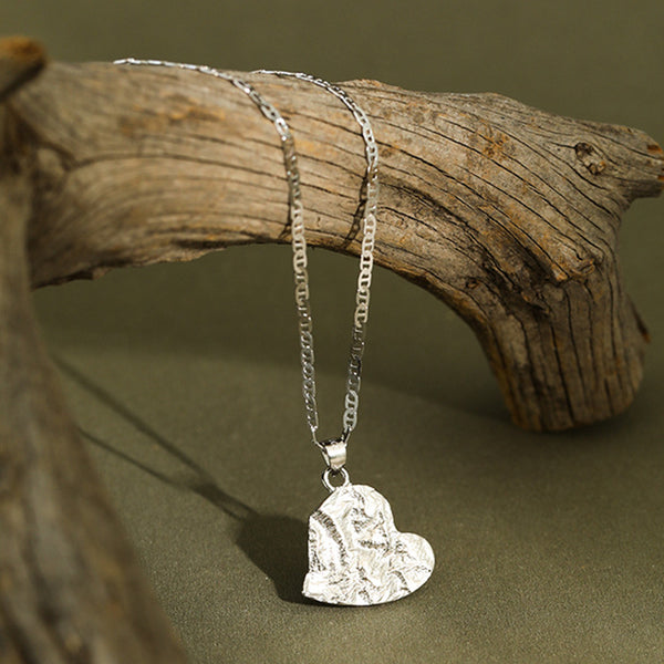 RHX1021 Texture Heart Pendant Necklace