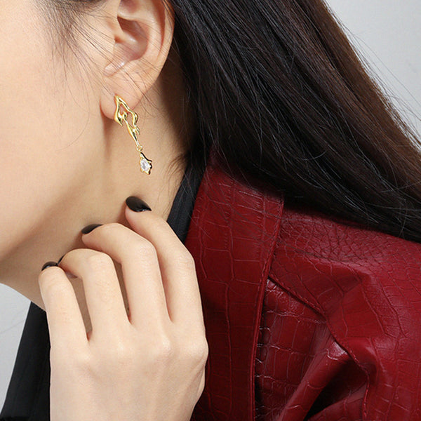 RHE1048 S925 Fire Asymmetrical CZ Stud Earring