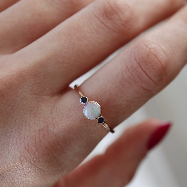 FJ0618 925 Sterling Silver Opal Blue Crystal Band Ring