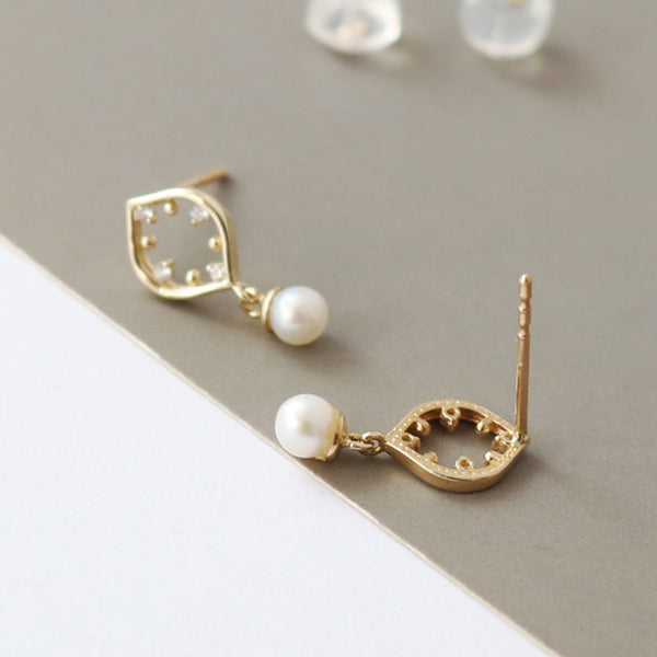 PE0091 925 Sterling Silver Zirconia Flower Freshwater Pearl Dangle Hoop Earring