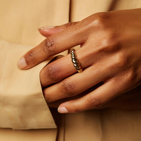 FJ0312 925 Sterling Silver Twisted Croissant Ring