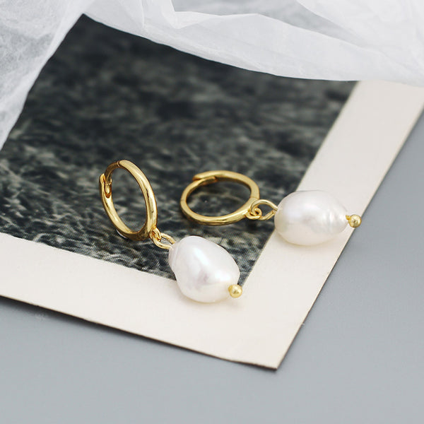 YHE092 925 Sterling Silver Freshwater Pearl Dangling Hoop Earrings