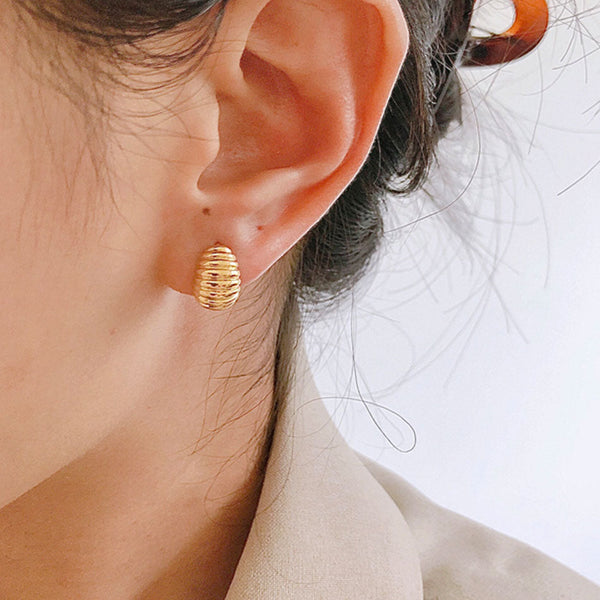 FE1182 925 Sterling Silver Croissant Huggie Earrings