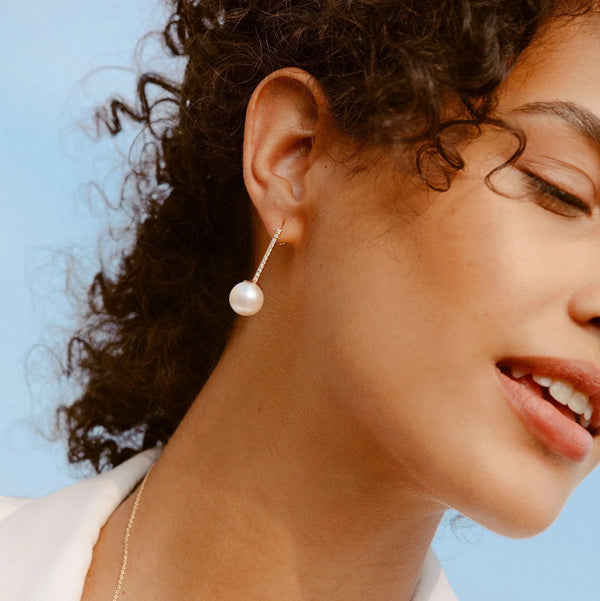 FE0282 925 Sterling Silver Proud Pearl Earrings with White Diamonds