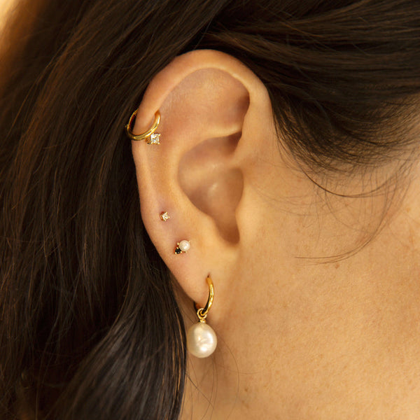 PE0031 925 Sterling Silver Black CZ & Pearl Mini Stud Earrings