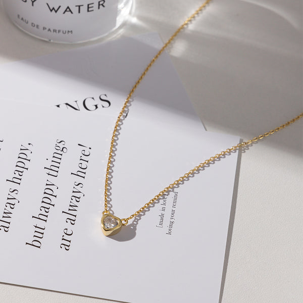 FX0428 925 Sterling Silver Heart Zircon Necklace